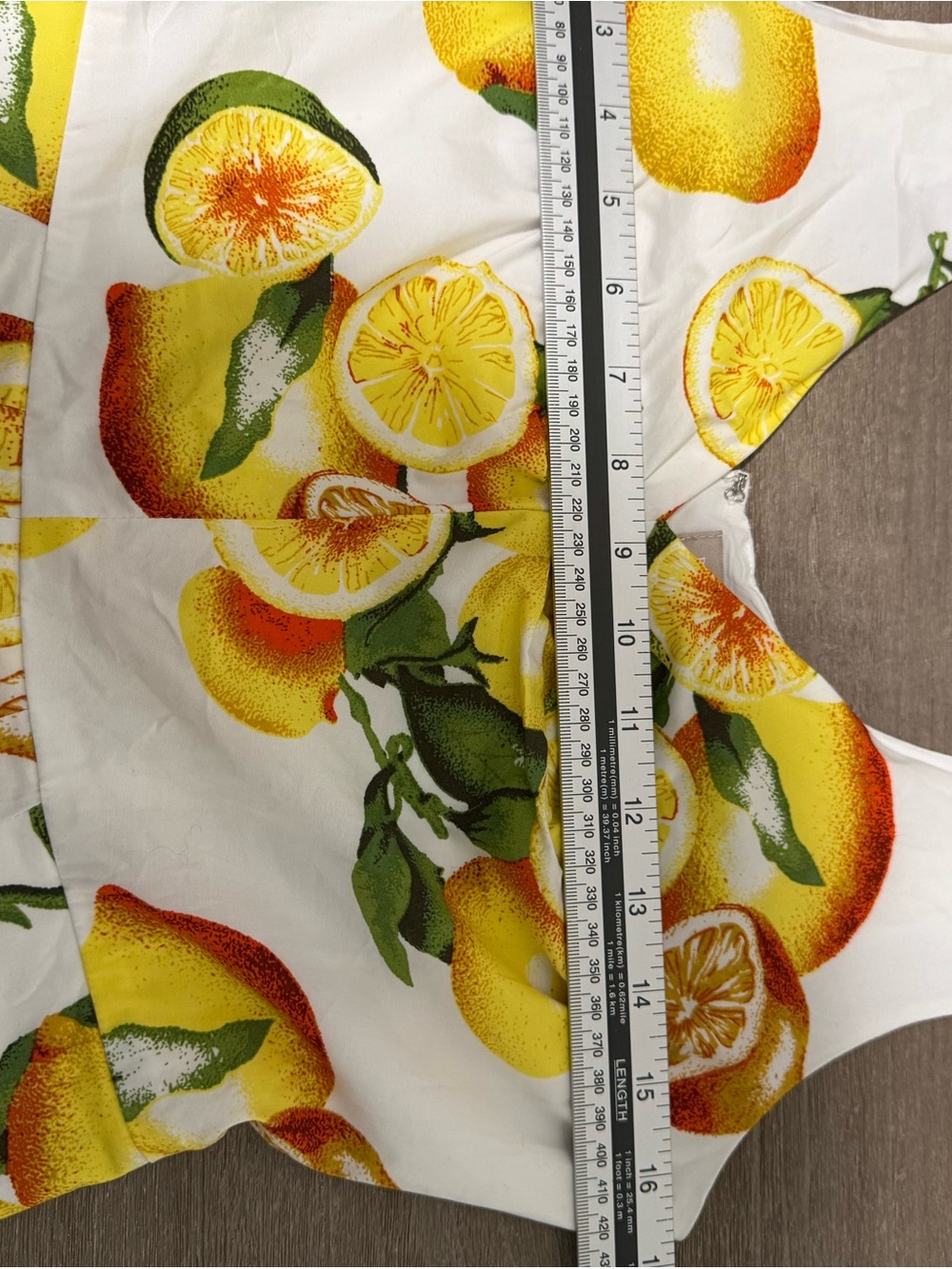 Banana Republic Lemon Dress | Very Good Condition | Size 8P - Picture 14 of 15